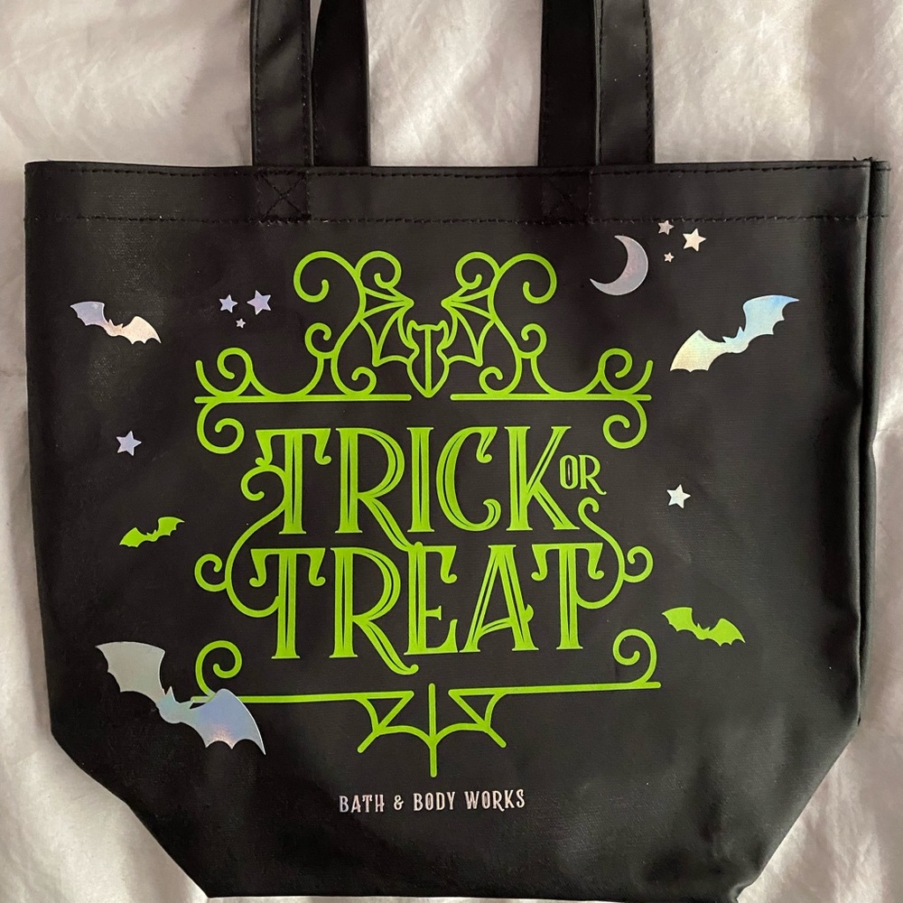 BBW Halloween Glow Bag